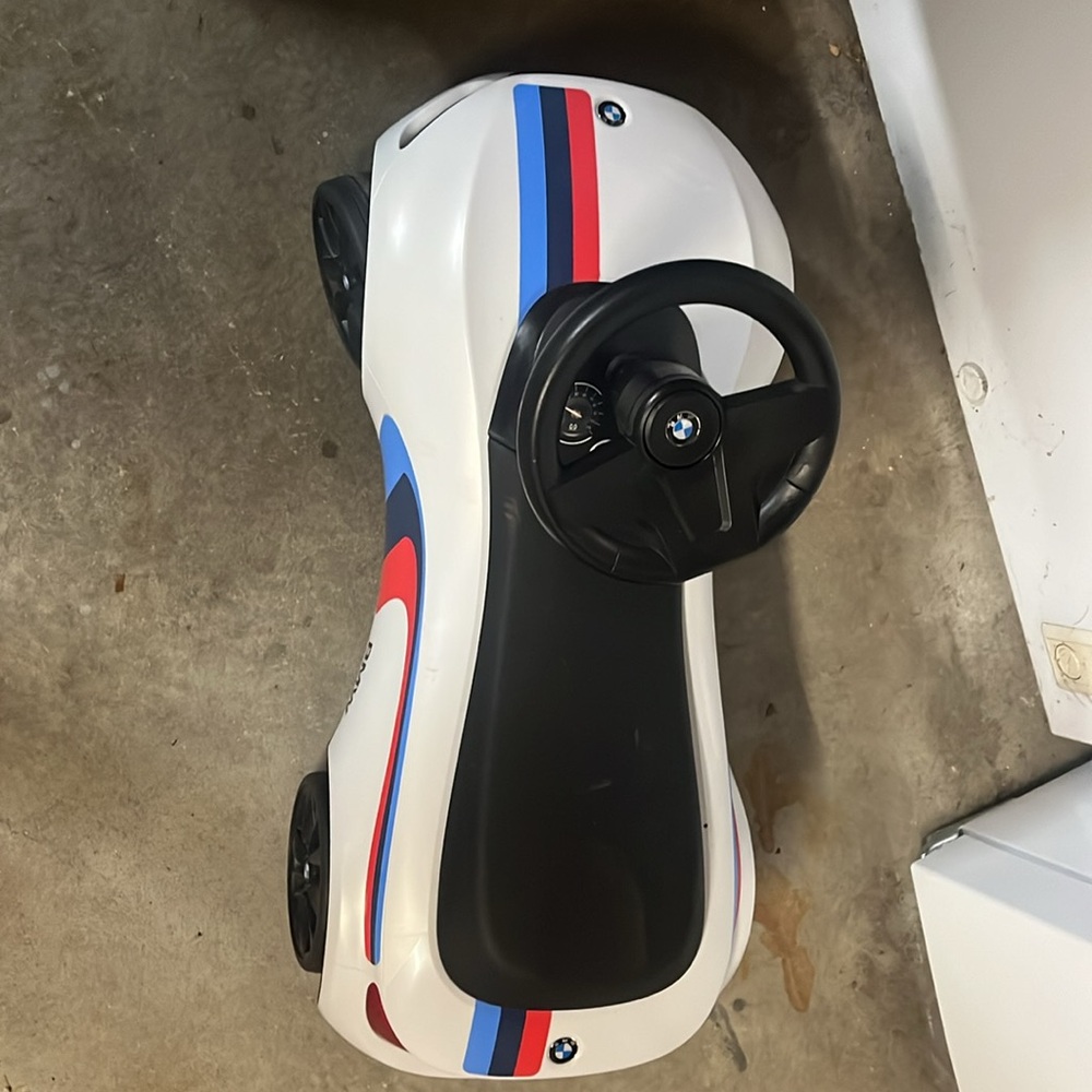 BMW toy car used once